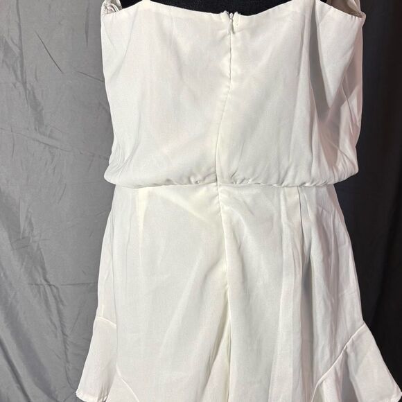 L New She + Sky Spaghetti Strap Cowl Neck Romper NWT Size Large - Picture 4 of 7